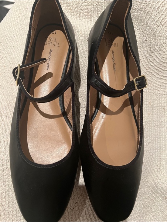 Time and Tru Shoes - Time and Tru Black Mary Jane Flats with Buckle